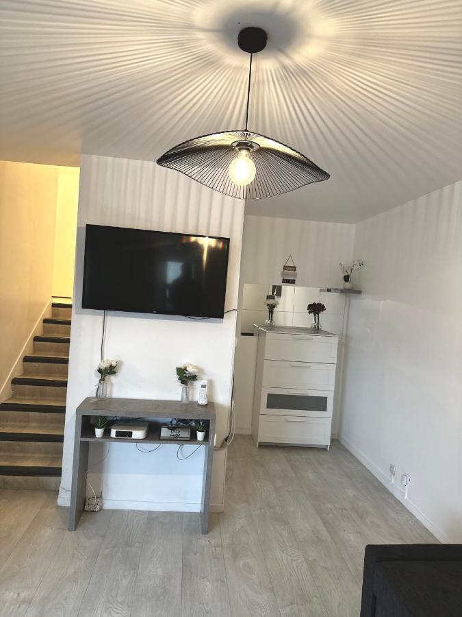 Jolie Appartement Duplex 2 Min Gare-Disney Et Paris 15 Min Нуази-ле-Гран Экстерьер фото